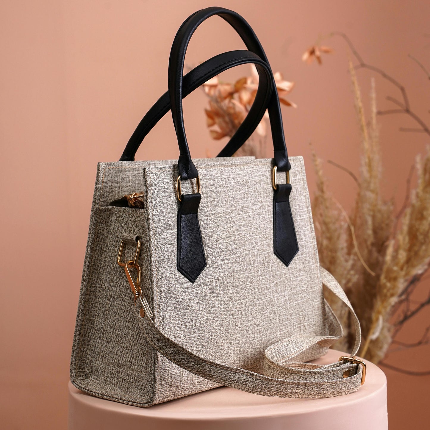 VoyageVibe Travel Purse – Multi-Pocket Organizer for Women