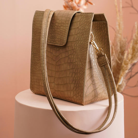 BossLady Work Tote – Premium Leatherette Office Bag for Women